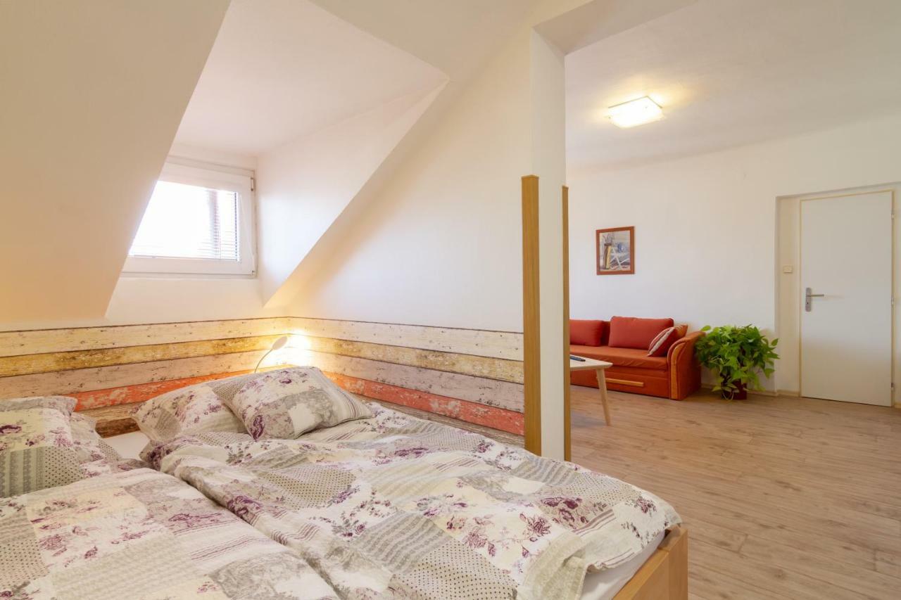 Apartmány U nemocnice Ceske Budejovice Exterior foto